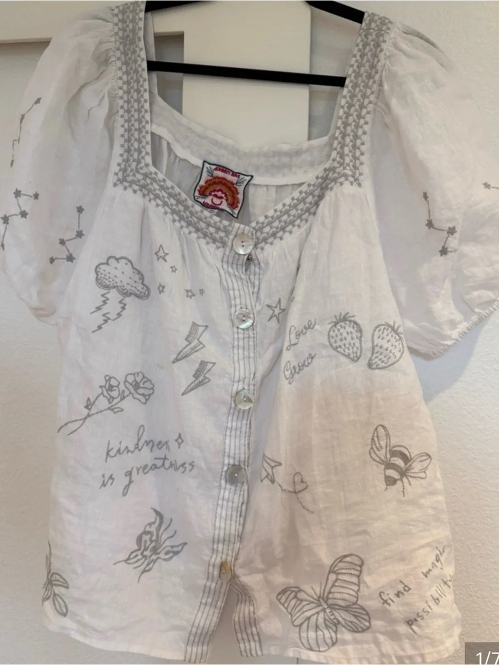 Johnny Was CUTE and FUN Embroidered Button-Front Top in 💯 Cotton!